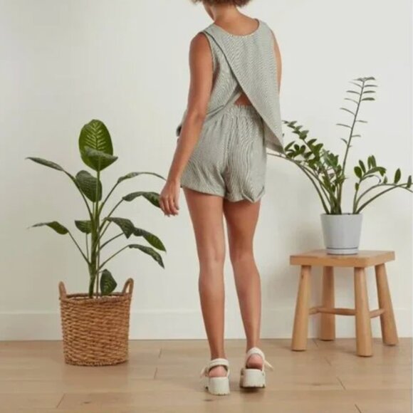 Known Supply sz XL Oberlin Tank cream black stripe split back EUC scandi minimal - Picture 1 of 7